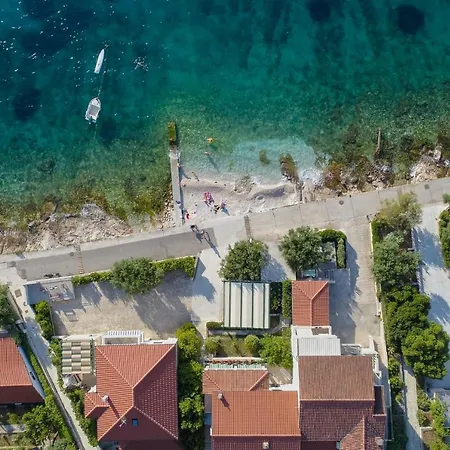 Apartman The View Postira