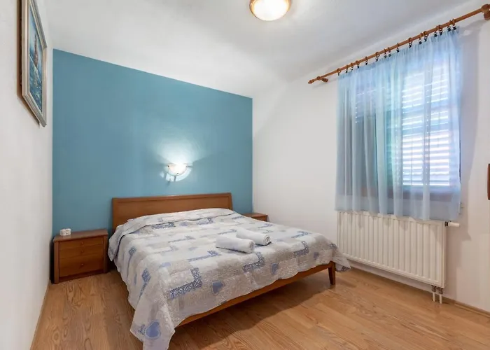 The View Apartman Postira