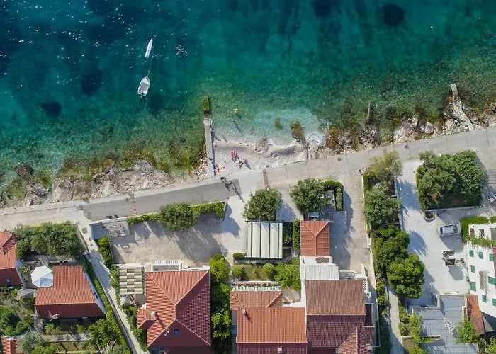 Apartman The View Postira